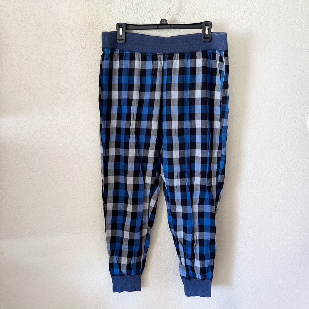 Victoria’s Secret Blue plaid jogger pajama pants